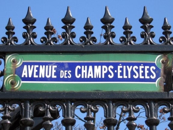 The Famous & Exclusive Avenue des Champs-Élysées