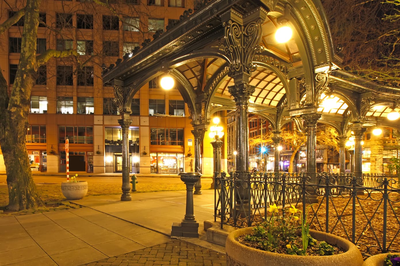 Seattle: 12 Things to Do in Pioneer Square