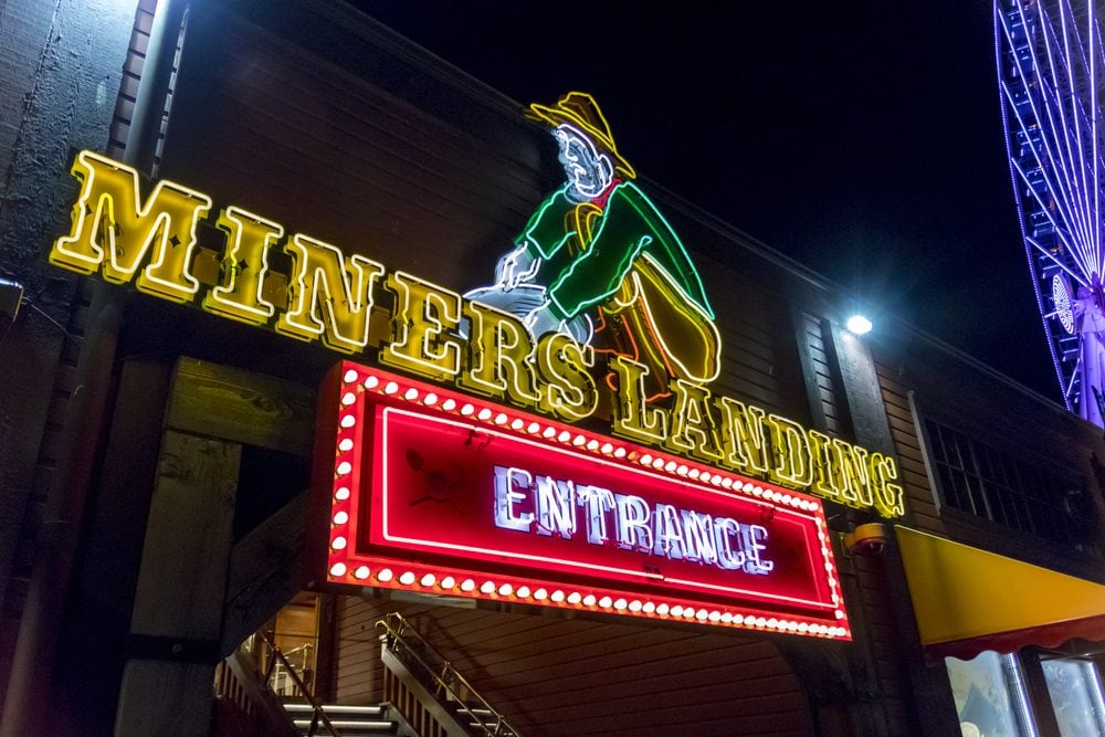 Entrance to Miners Landing on Pier 57 in Seattle.